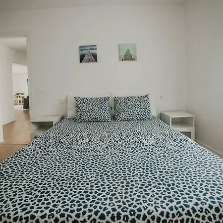 Amplio Y Comodo En